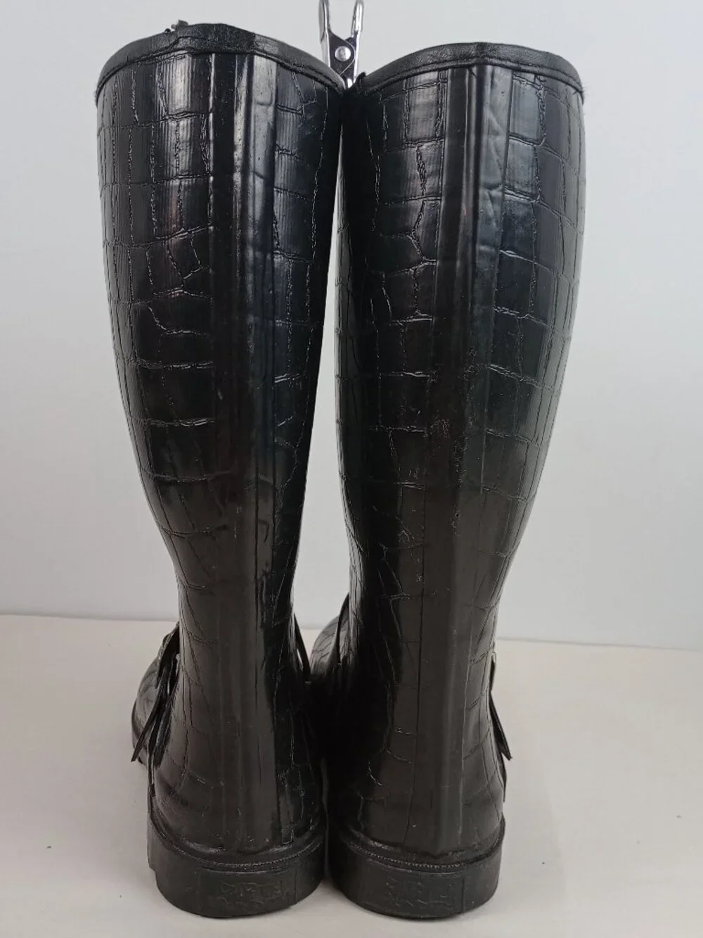Dirty‎ Laundry Womens 8M Black Faux Alligator Skin Red Liner Rubber Boots